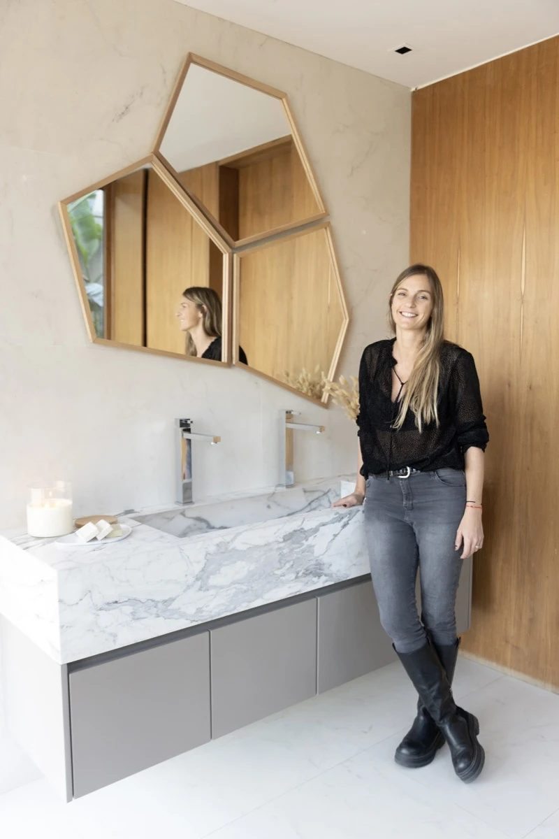 Angeles Bradley de Olivia D Home Decor creó un baño de inspiración zen.