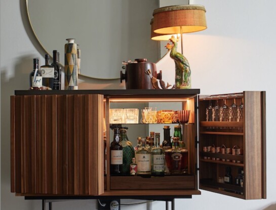 El rincón de bar en casa: cómo crear el espacio tendencia de decoración 2026 