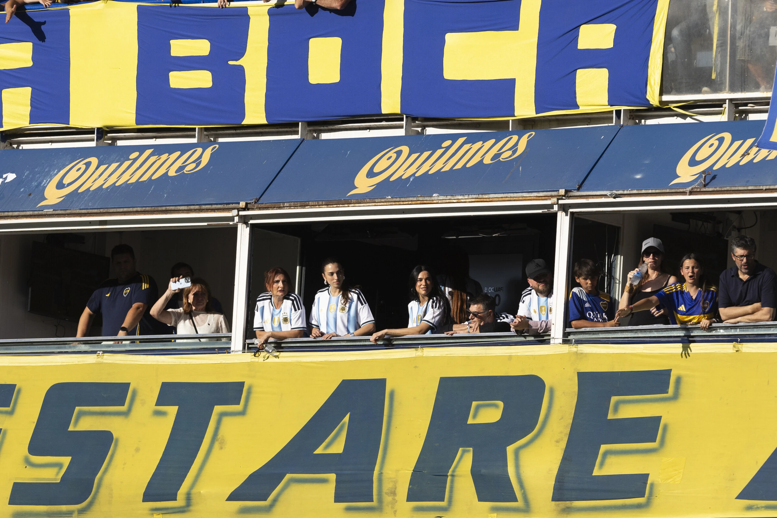 La artista mostró su fanatismo futbolero.