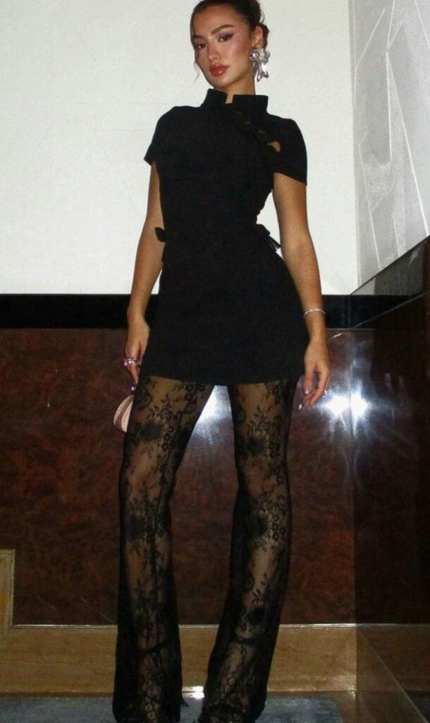 Un look moderno y chic para pasar las fiestas.