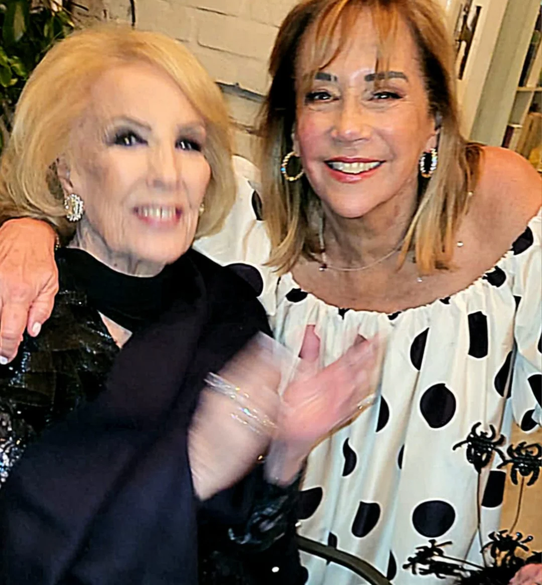Marcela Tinayre con Mirtha Legrand en su cumpleaños. Foto Instagram
