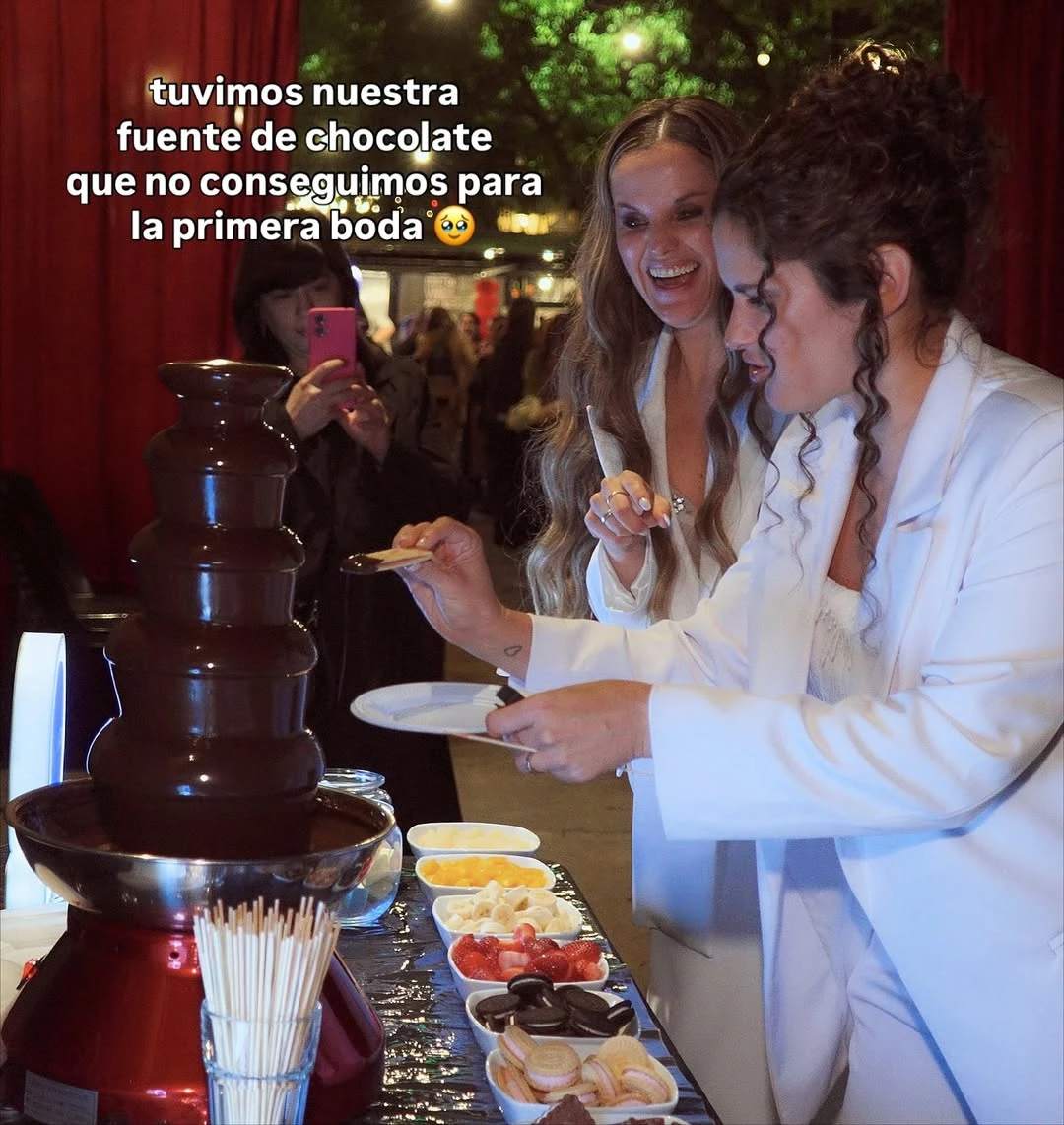 Valentina Godfrid y Sofía Elliot renovaron sus votos en una boda sorpresa tras diez años juntas