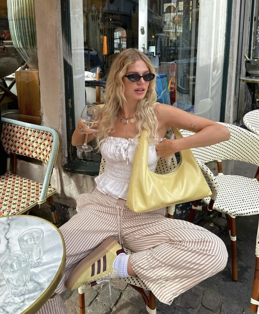 Los accesorios siempre le suman al look.