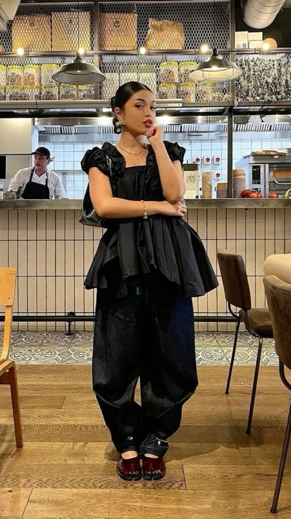 Un look cómodo y vanguardista.