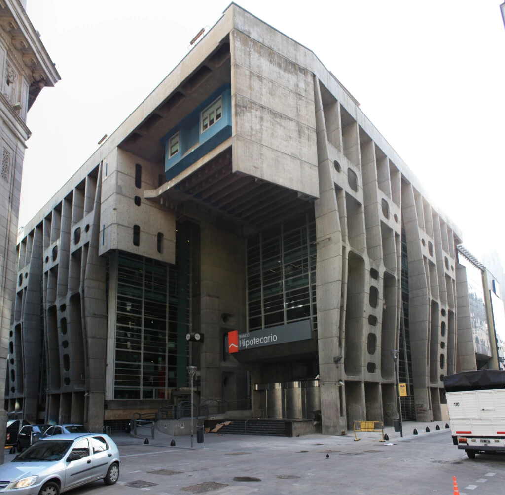 El ex Banco de Londres, actual Banco Hipotecario.