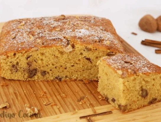 Bizcochuelo express con miel y nueces: la receta que no falla para la merienda