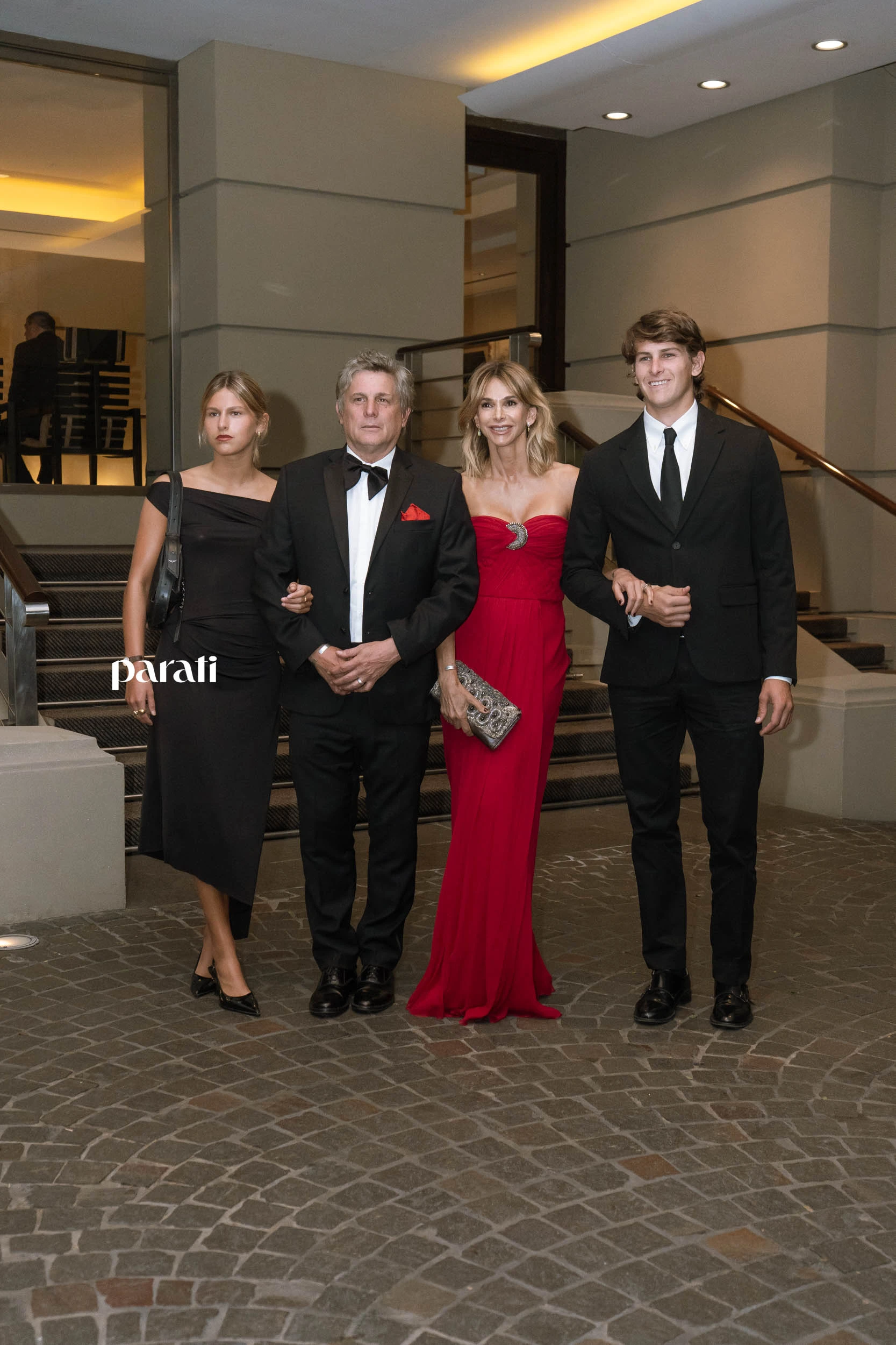 Sebastián "Pappo" Roca junto a su mujer  Vicky Fariña y sus dos hijos. 