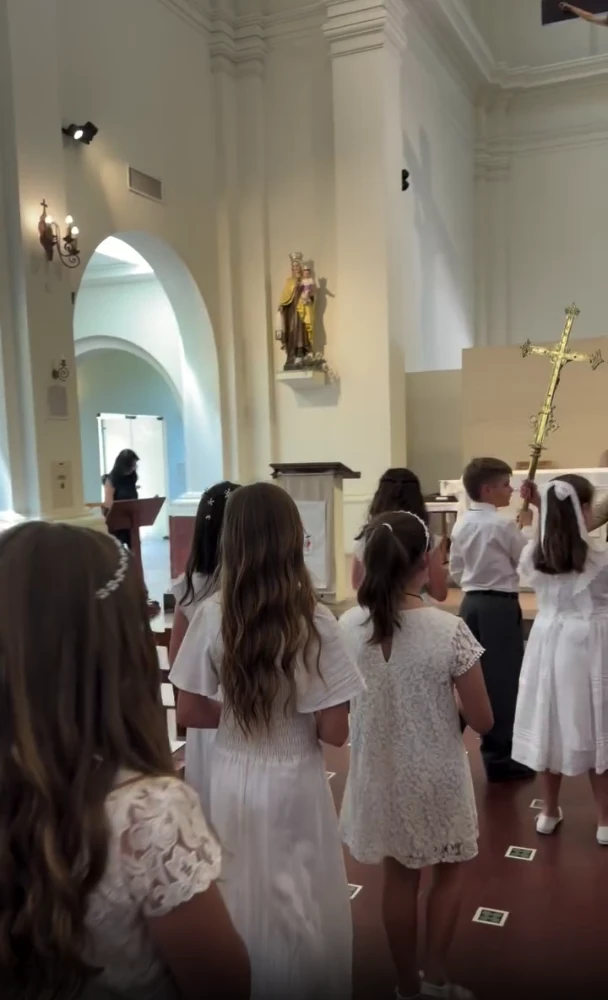 Así fue la primera comunión de Malaika