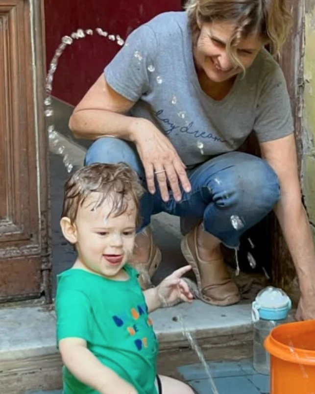 Silvia, feliz, con Faustino