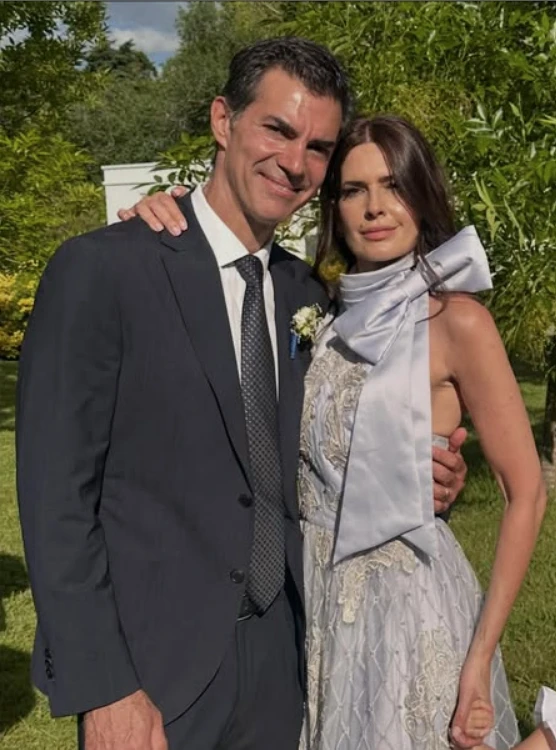 Los padrinos de la boda: Juan Manuel Urtubey e Isabel Macedo. 