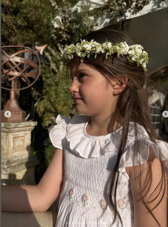 Isabel y su hermana Julia fueron el cortejo. 