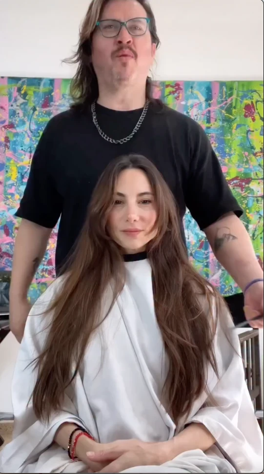 Maggie Bravi y su pelo largo: su sello personal.