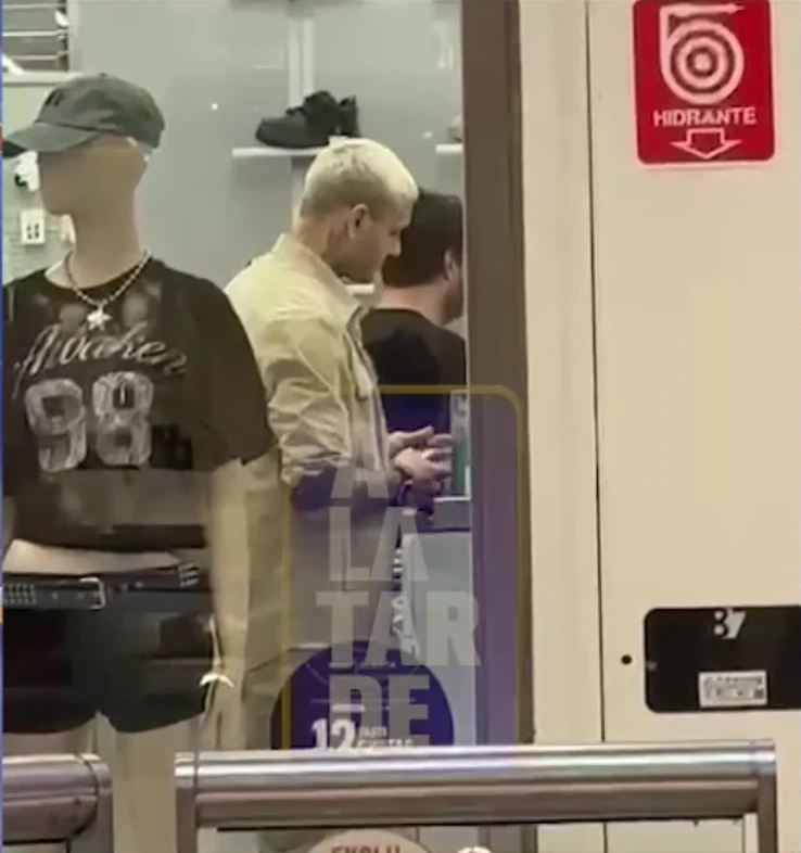 La China Suárez y Mauro Icardi en Argentina: las fotos de su salida al shopping con Francesca e Isabella, las hijas de Wanda Nara