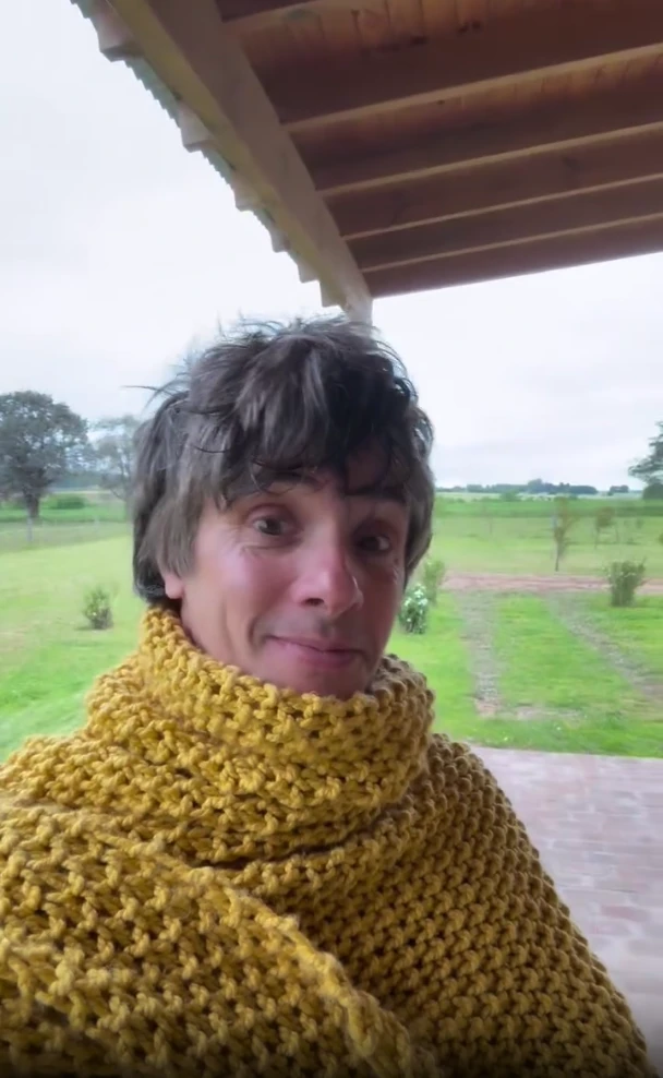 Así es la casa de campo de Robertito Funes Ugarte: un refugio pet-friendly diseñado para convivir con sus 10 perros rescatados