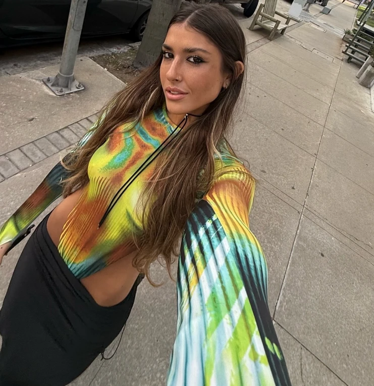 Lucila Oliver inició una demanda millonaria contra Wanda Nara