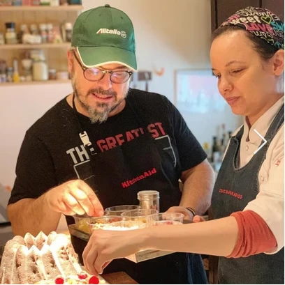 El budín inglés de Donato de Santis: clásico, húmedo y perfecto para las fiestas