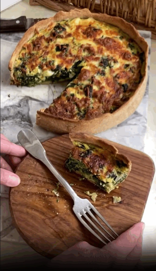 Tarta de espinacas y queso con masa semi integral.