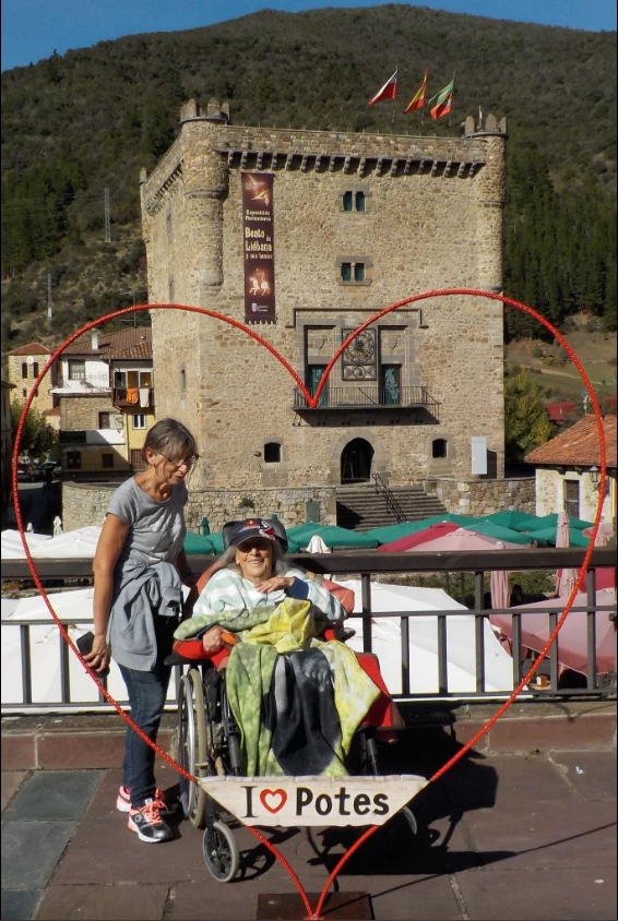 Le dijeron que su abuela de 100 años tenía los días contados, pero el viaje lo cambió todo