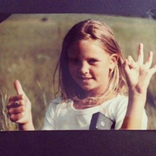 Charlize Theron y su dura infancia: su mamá terminó con la vida de su padre para salvarla