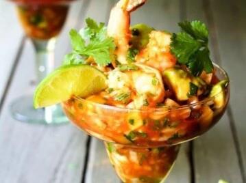 Copa de camarones con mango y lima: la receta fresca para Año Nuevo