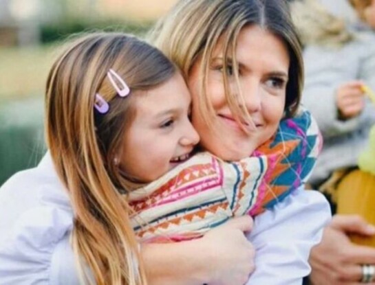 La emoción de Mery del Cerro por la muestra artística de su hija Mila en Otro Mundo