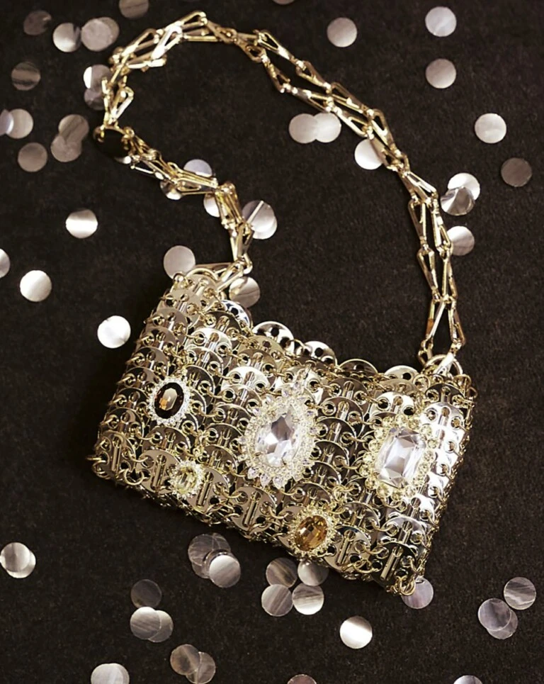 Rabanne présente sa campagne Resort 2026 « Let’s Dance »