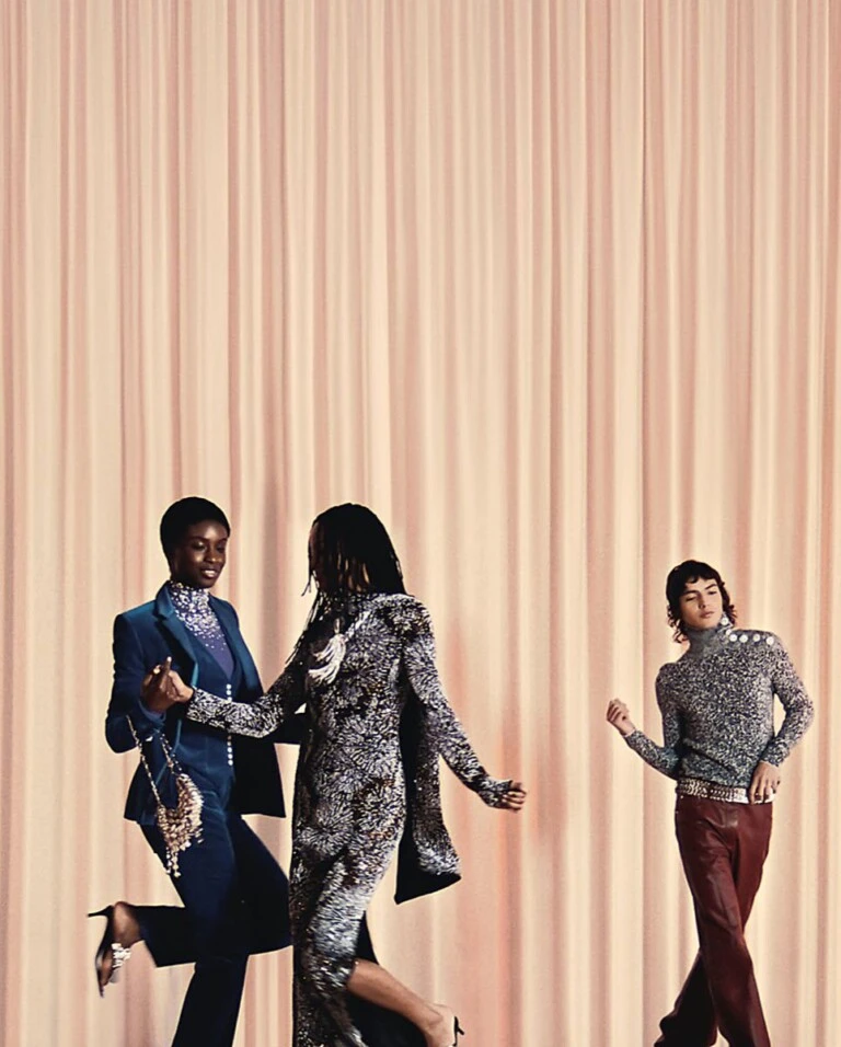 Rabanne présente sa campagne Resort 2026 « Let’s Dance »