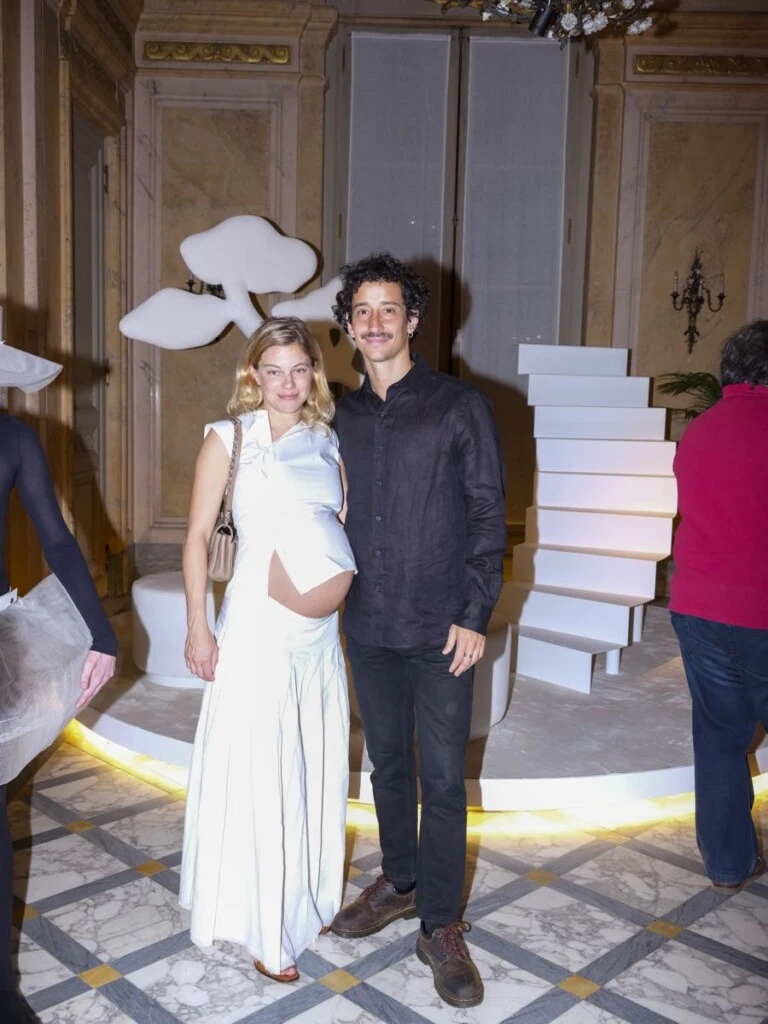 Justina Bustos y Maxi Pardo