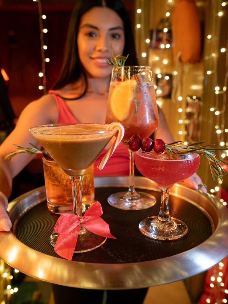 El Mariah Carey Holiday Bar permite sacarse un retrato con una figura de la cantante.