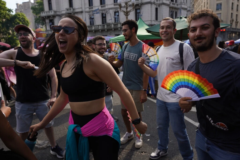 El ritmo se apoderó de una nueva Marcha del Orgullo.