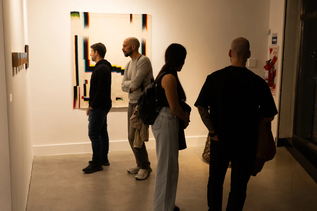 El público pudo disfrutar de las obras de arte y la activación especial.