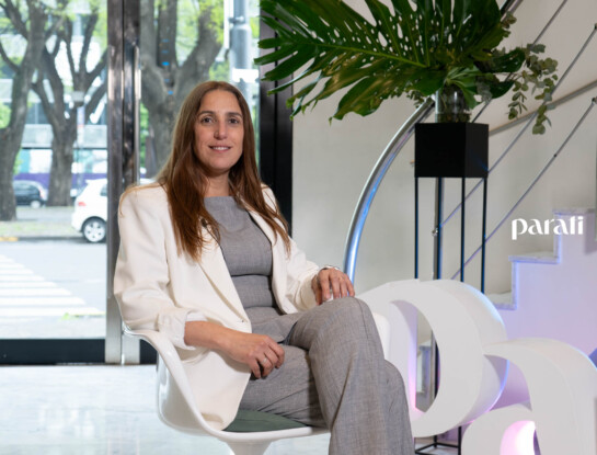 "La gran responsabilidad de quienes lideramos hoy es hacerles más fácil el camino a las que vienen": Marcela Romero, CEO de Schneider Electric en el Foro Abeceb