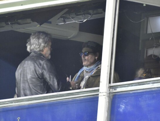 Johnny Depp visitó la Bombonera y causó furor entre los fans