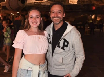 adrian pallares y su hija mia