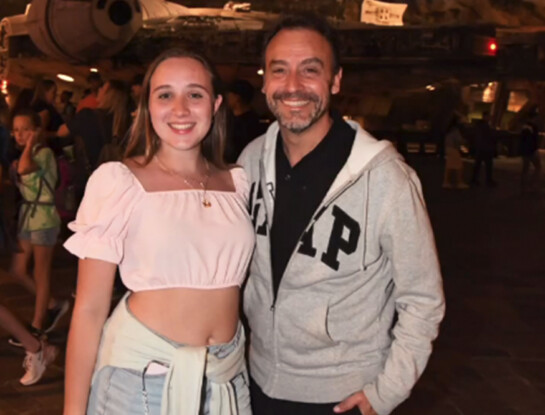 Adrián Pallarés se emocionó al dar una noticia sobre su hija mayor: "Ella es la primera…"