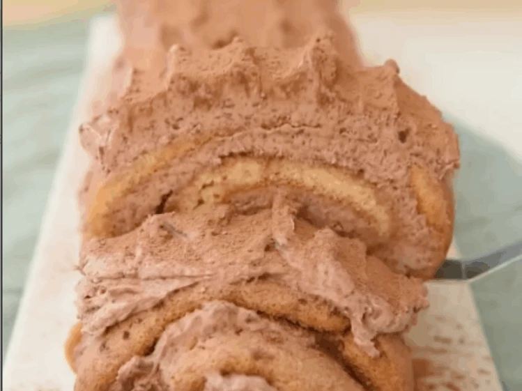 Rollo de tiramisú: la versión de chocolate de Estefi Colombo que tenés que probar