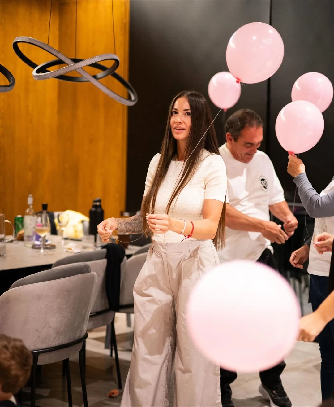 Además, confirmaron que tendrán una niña. Fotos: IG.