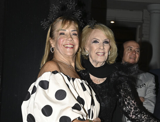 Marcela Tinayre celebró su cumpleaños 75 con un look a lunares, la estampa más chic del verano 2026