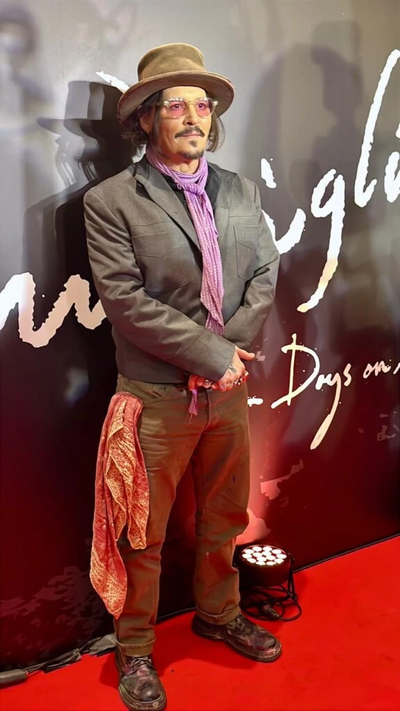 Johnny Depp se mostró muy cálido con sus fans argentinos.