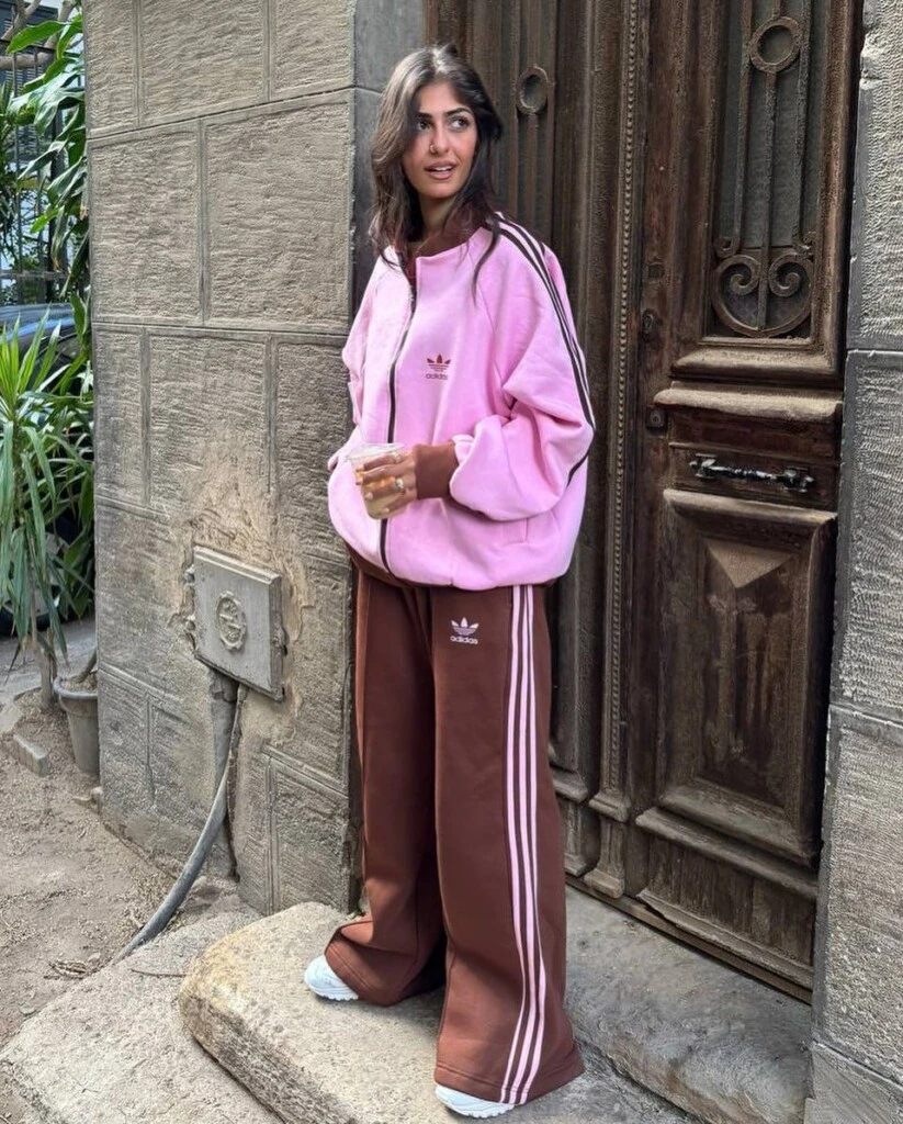 Con el rosa y el marrón podés crear muchos tipos de looks.