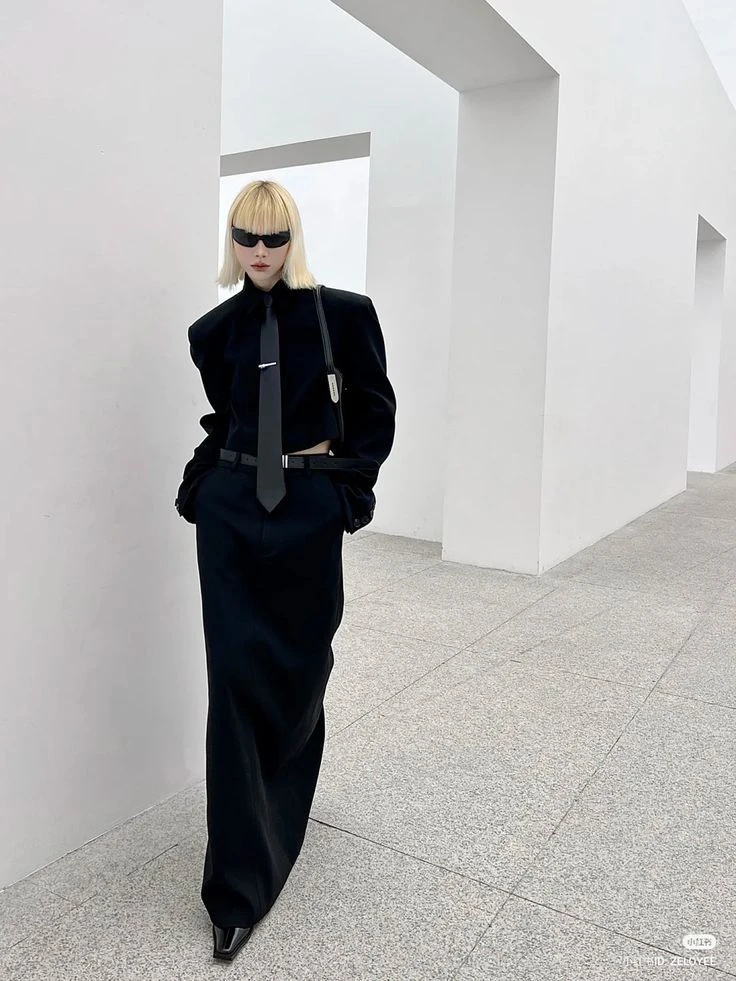 Un look nocturno y chic.