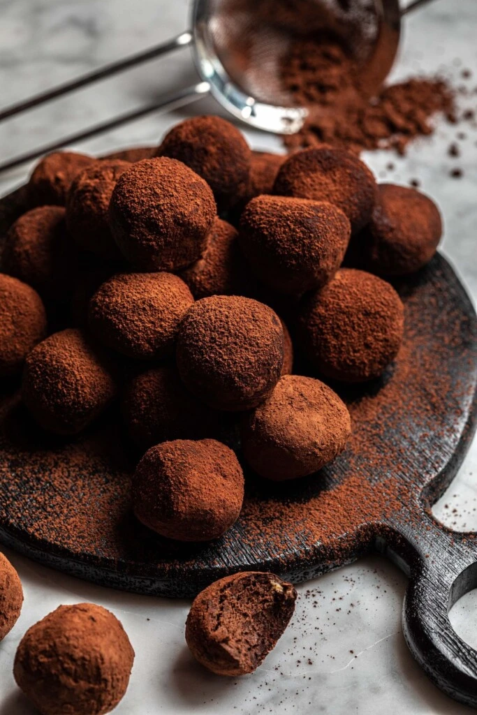 Cómo hacer trufas de chocolate y ron: receta fácil y con pocos ingredientes

