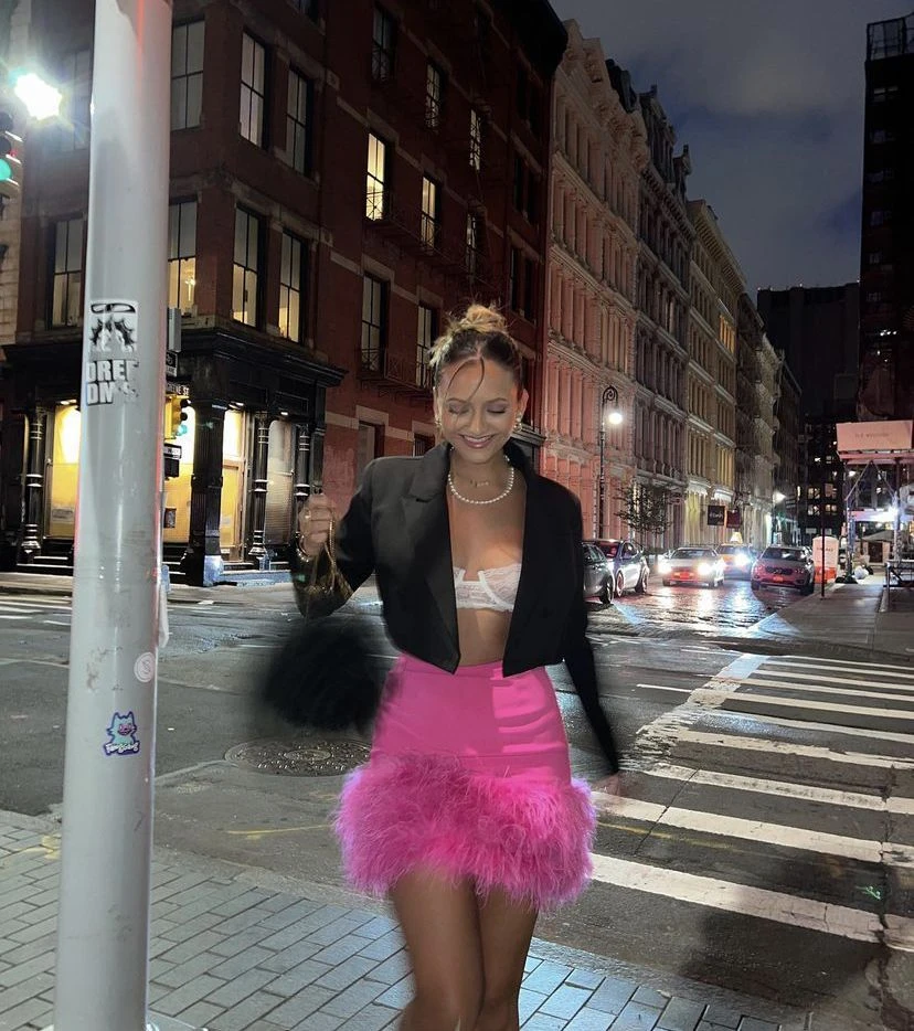 Las plumas son la tendencia que arrasa en las redes.