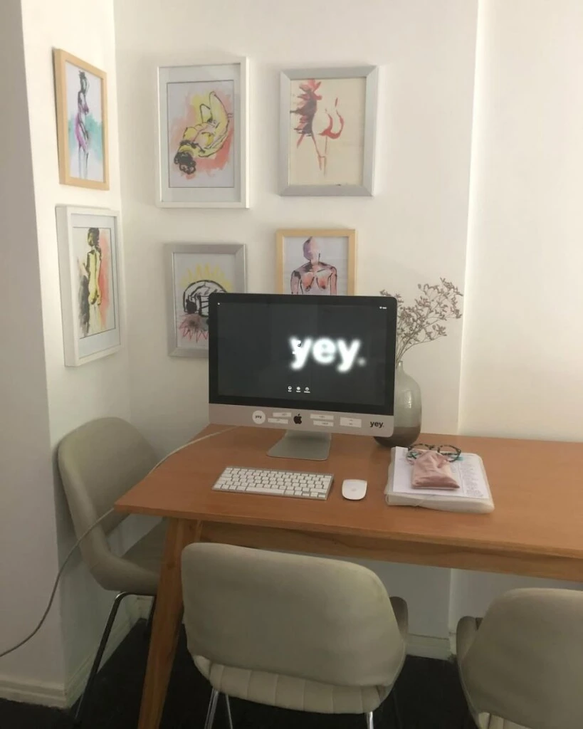 El living de Clara Darín