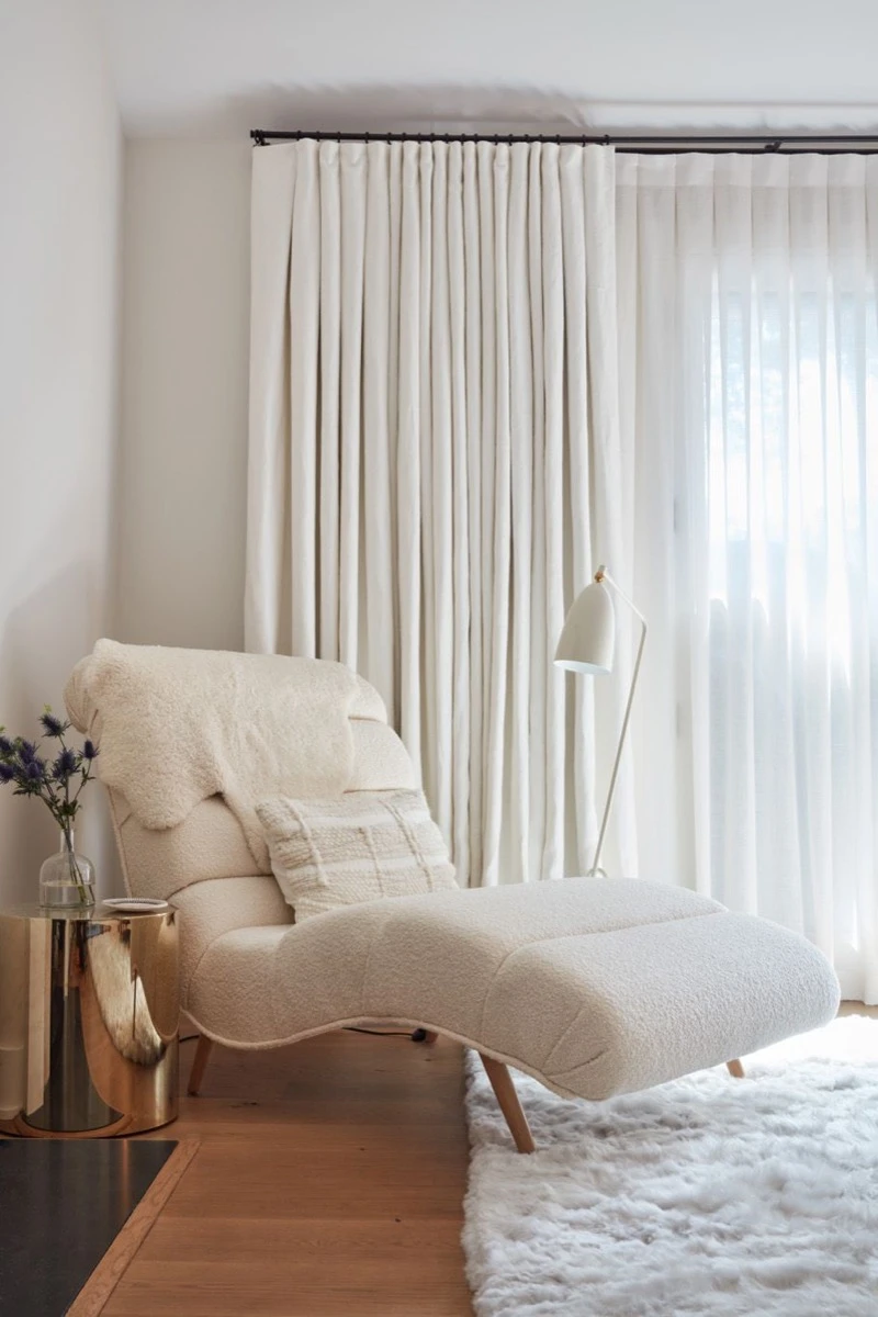 Las cortinas no son solo un detalle decorativo. Bien elegidas y bien colocadas, pueden cambiar por completo la percepción de un espacio: