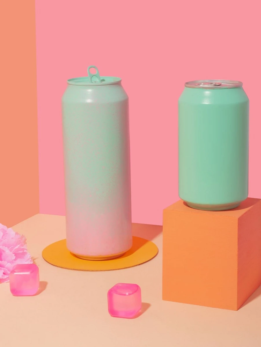 la estética gelatina se impone con formas redondeadas, colores vibrantes y materiales blanditos