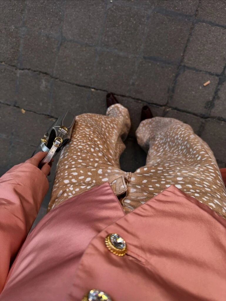 Es un estamapdo que podés lucir de diferentes formas.