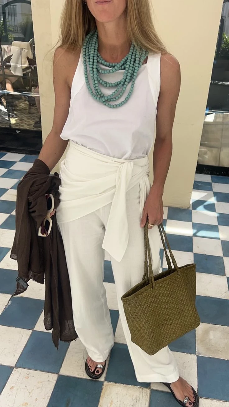 Looks para las Fiestas sin estrés: qué ponerte según tu plan y el calor