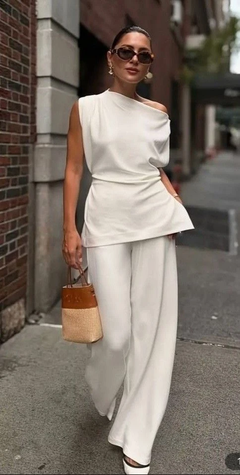 Cloud dancer, el color pantone de 2026