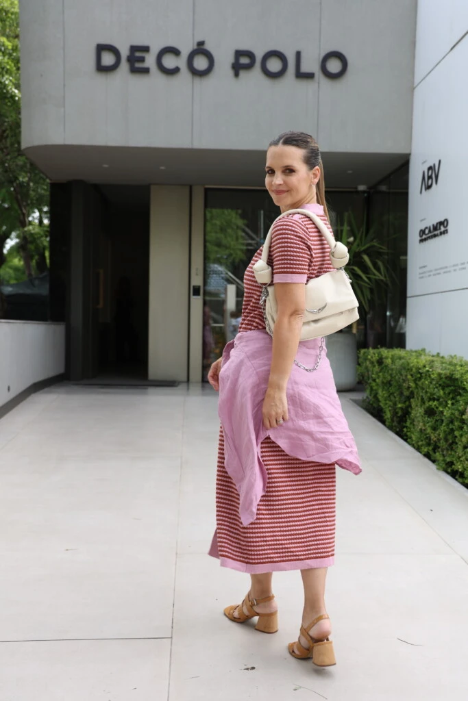 El look de Sabrina Garciarena para ver la final del Abierto de Polo en Decó Polo